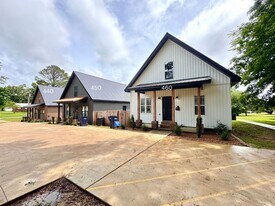 460 23rd St in Batesville, AR - Building Photo