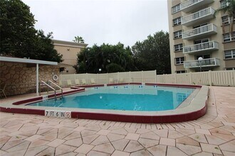 1831 NE 38th St in Fort Lauderdale, FL - Building Photo - Building Photo