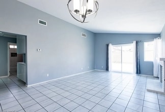 7728 Barbican Ct in Las Vegas, NV - Building Photo - Building Photo