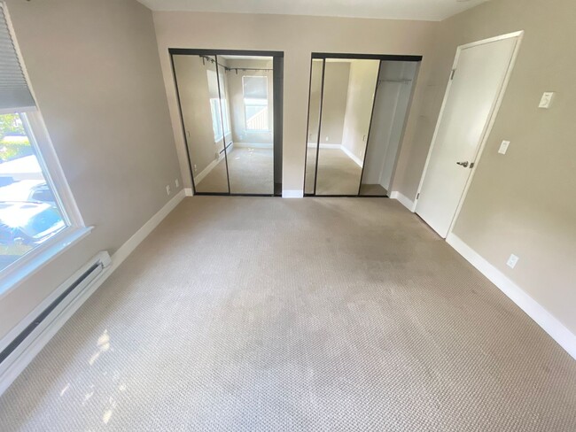 200 Shoreline Ct in Richmond, CA - Building Photo - Building Photo