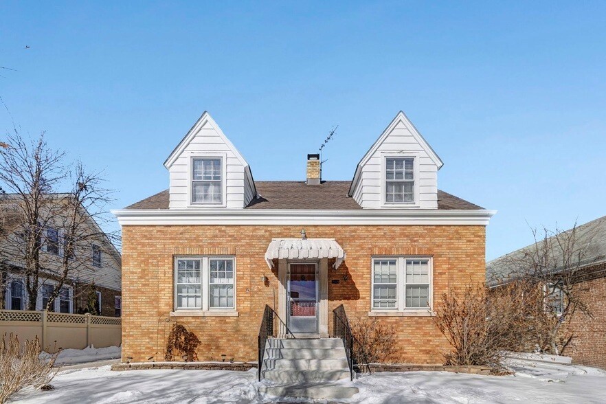 6550 W Ebinger Dr, Unit 2 in Niles, IL - Building Photo