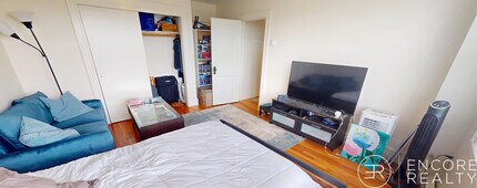 402 Highland Ave in Somerville, MA - Building Photo - Building Photo