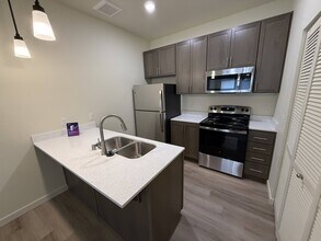 Jailen's Pointe Apartments in Vancouver, WA - Foto de edificio - Building Photo