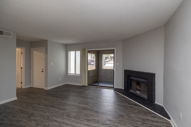 The Bluffs Apartment Homes in Spartanburg, SC - Foto de edificio - Interior Photo