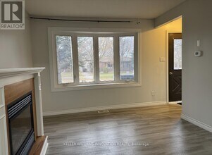 467 Drummerhill Crescent in Waterloo, ON - Building Photo - Building Photo