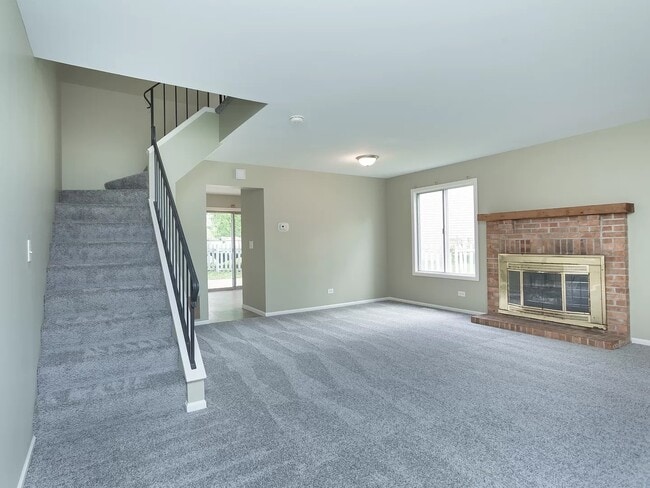 1227 Andover Cir in Aurora, IL - Building Photo - Building Photo