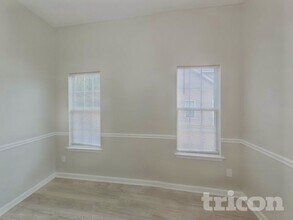 3250 Diamond Blf in Union City, GA - Building Photo - Building Photo