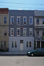 266 Nassau Ave in Brooklyn, NY - Building Photo - Building Photo