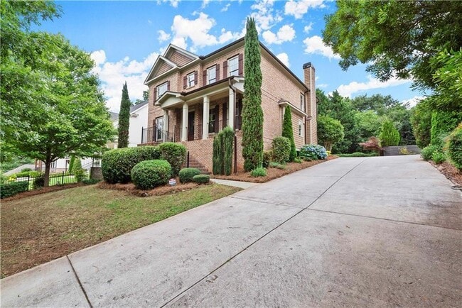 86 W Belle Isle Rd NE in Atlanta, GA - Building Photo - Building Photo