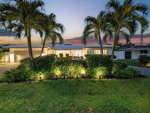 5720 NE 19th Ave in Fort Lauderdale, FL - Building Photo - Building Photo