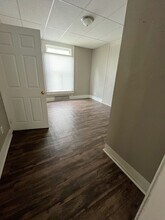 708 W Jackson St-Unit -Unit 2 in Muncie, IN - Foto de edificio - Building Photo