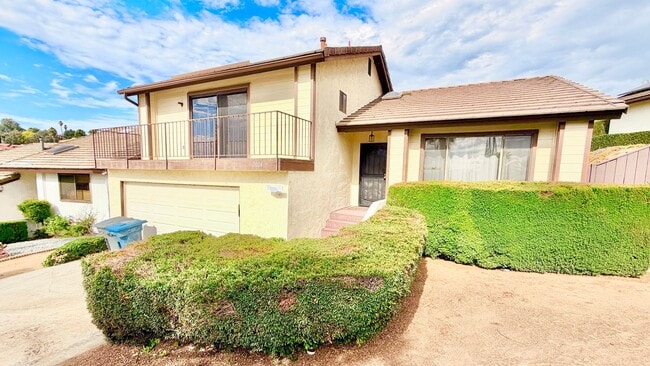 2004 Woodland Glen in Escondido, CA - Building Photo - Building Photo