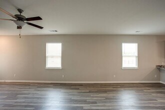 257 Mount Vernon Way in Liberty Hill, TX - Building Photo - Building Photo