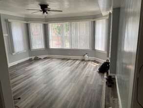 7722 S Phillips Ave in Chicago, IL - Building Photo - Building Photo