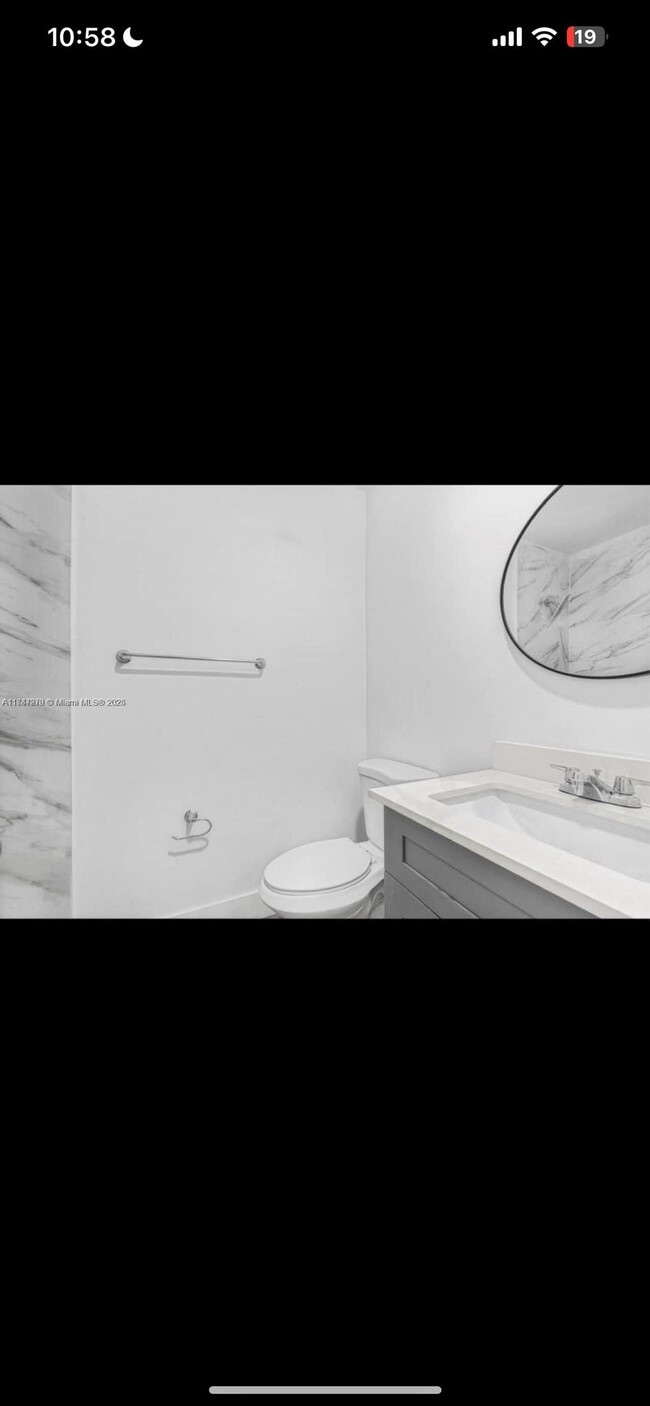 1541 NW 8th Ave, Unit D