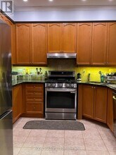 6 Purple Finch Ct in Brampton, ON - Building Photo - Building Photo