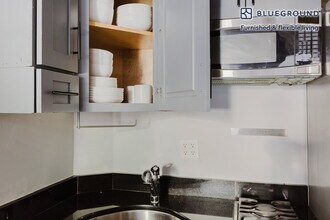 521 E 5th St in New York, NY - Building Photo - Building Photo