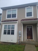 367 Viewpoint Way in Waynesboro, PA - Building Photo