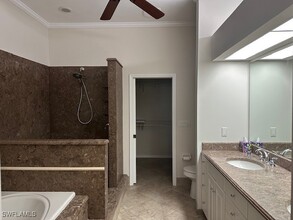 8676 Franchi Blvd in Ft. Myers, FL - Foto de edificio - Building Photo