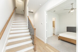 2028 Waterloo Station Rd in Houston, TX - Foto de edificio - Building Photo