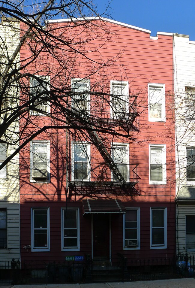 255 Himrod St in Brooklyn, NY - Building Photo - Building Photo