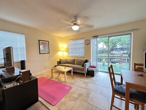 5811 NE 14th Rd in Fort Lauderdale, FL - Building Photo - Building Photo