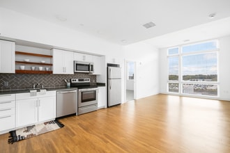 The Veridian Residences in Portsmouth, NH - Foto de edificio - Building Photo