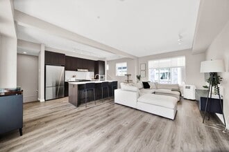11280 Pazarena Pl in Maple Ridge, BC - Building Photo - Building Photo