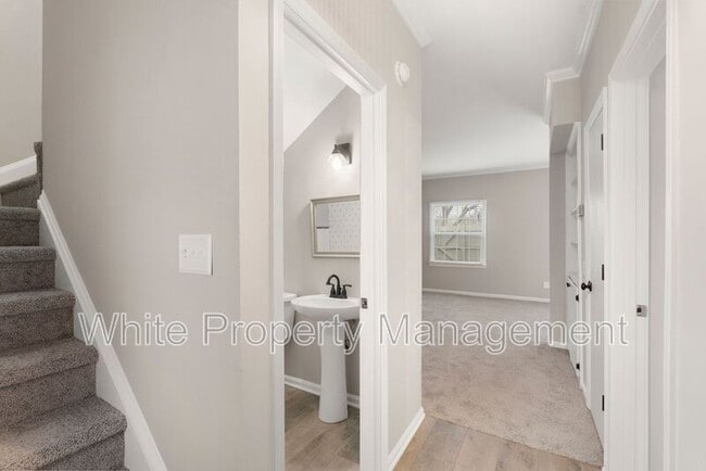 5949 Quail Hollow Rd in Charlotte, NC - Building Photo - Building Photo