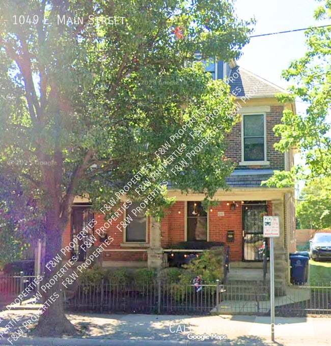 property at 1049 E Main St