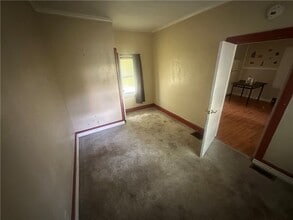 25 Lewis St in Rochester, NY - Building Photo - Building Photo