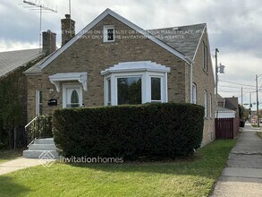 5158 N Mulligan Ave in Chicago, IL - Building Photo - Building Photo