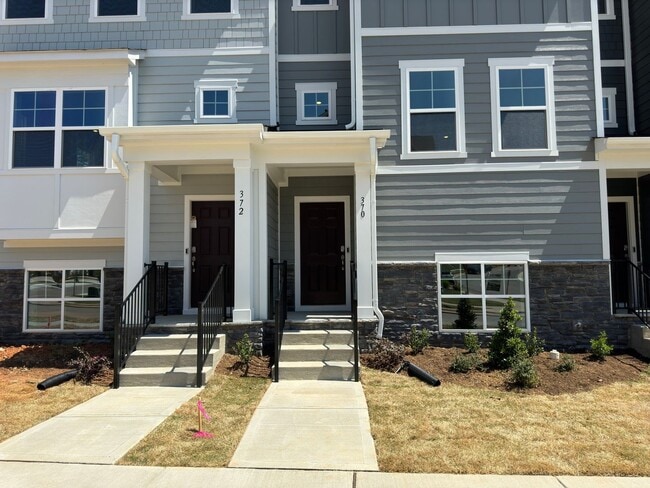 370 Devon Clfs Dr in Wake Forest, NC - Building Photo - Building Photo