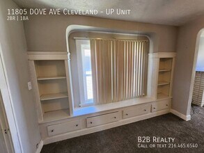 11805 Dove Ave in Cleveland, OH - Building Photo - Building Photo