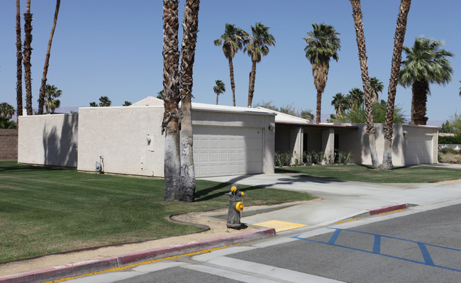 La Paz Villas in Palm Desert, CA - Building Photo - Building Photo