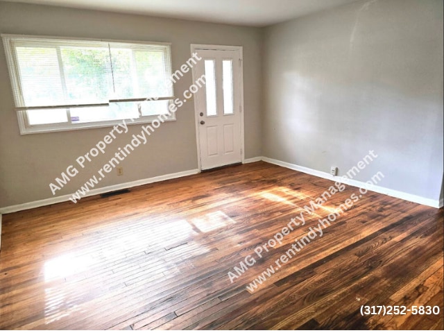 1365 Farley Dr in Indianapolis, IN - Building Photo - Building Photo