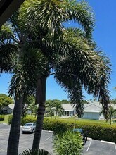 3075 Gardens E Dr in Palm Beach Gardens, FL - Building Photo - Building Photo