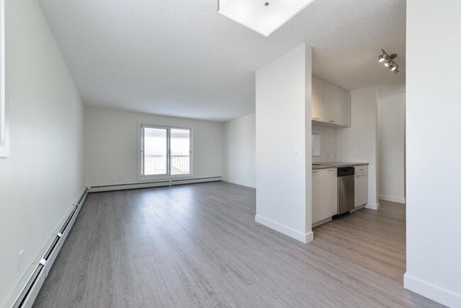 Westridge Estates B in Edmonton, AB - Building Photo - Building Photo