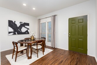 8306 Bending Willow in San Antonio, TX - Building Photo - Building Photo