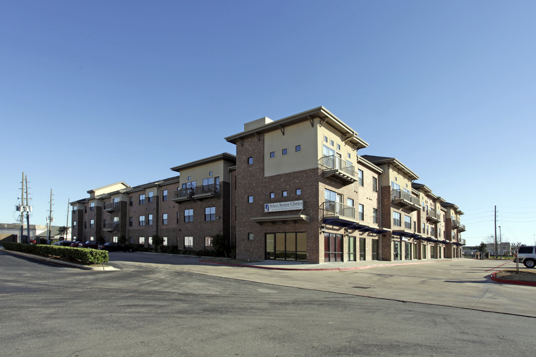 Meadows Place Senior Village in Stafford, TX - Building Photo