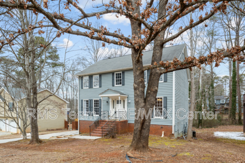 320 Saint Simons Cv in Lawrenceville, GA - Building Photo