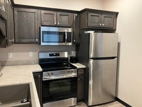 705 S Davison St in Mitchell, SD - Building Photo - Building Photo