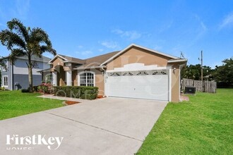2942 SW Sandbar St in Port St. Lucie, FL - Building Photo - Building Photo