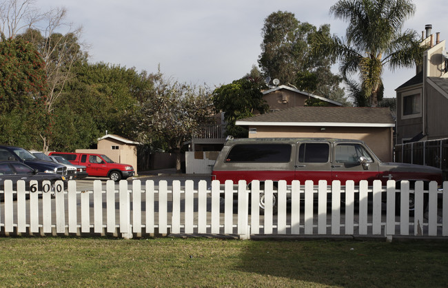 600 Hamilton St in Costa Mesa, CA - Building Photo - Building Photo