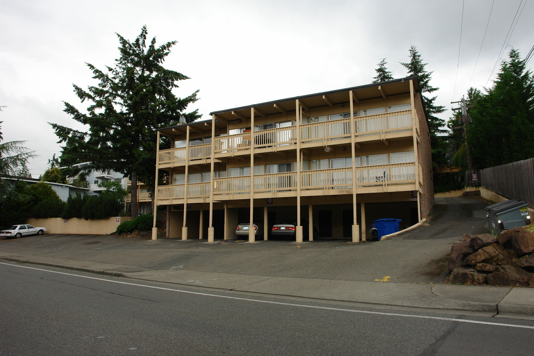 Bellevue Terrace in Bellevue, WA - Foto de edificio