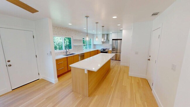 717 I St in Davis, CA - Building Photo - Building Photo