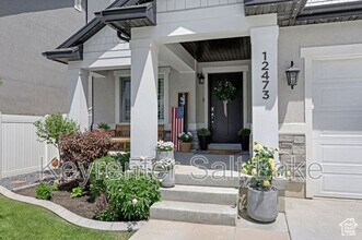 12473 S Desert Mesa Dr in Herriman, UT - Building Photo - Building Photo