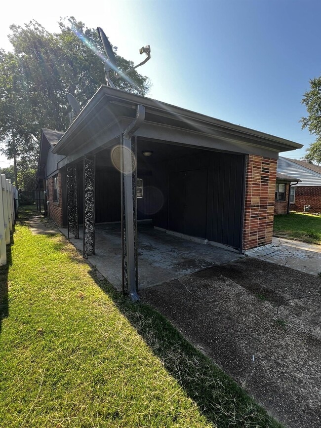 978 Gary St in Memphis, TN - Building Photo - Building Photo