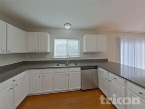 11019 Kinnairds St in Charlotte, NC - Building Photo - Building Photo