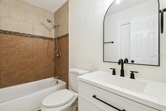 3320 W Kathleen St in Tampa, FL - Building Photo - Building Photo